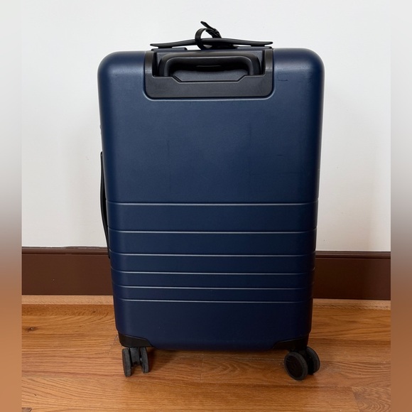 Monos Carry-On Plus (like new) - Picture 3 of 11